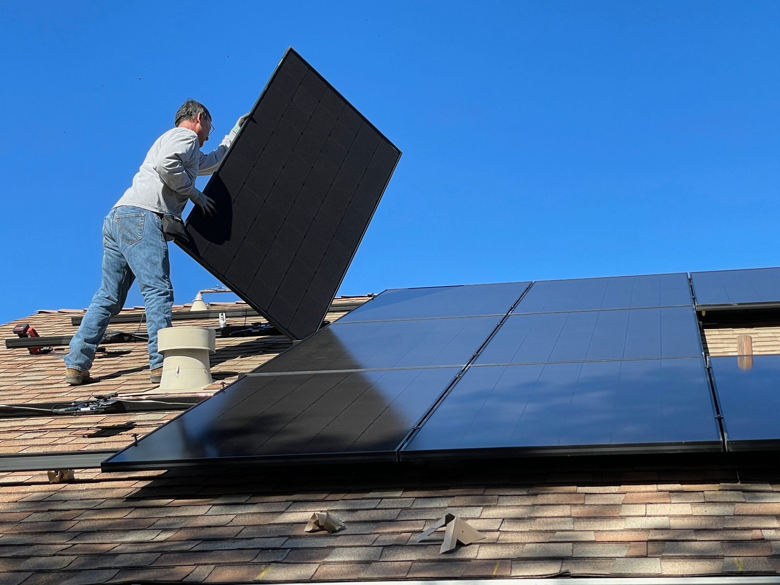 The Best Solar Panels in 2023: A Comprehensive Guide